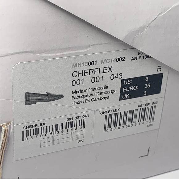 NEW ALDO Women's Slip on Black Genuine Leather Loafers Size 6 Flats Shoes - Picture 6 of 14